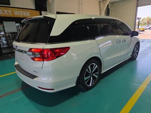 Used 2018 Honda Odyssey Elite image 7