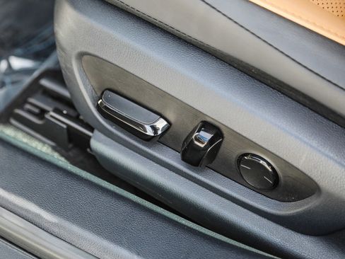 Used 2024 Lexus ES 350 w/ Premium Package FWD image 19