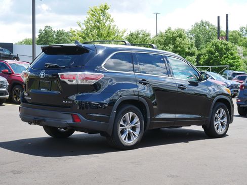 Used 2015 Toyota Highlander XLE AWD/4WD image 6