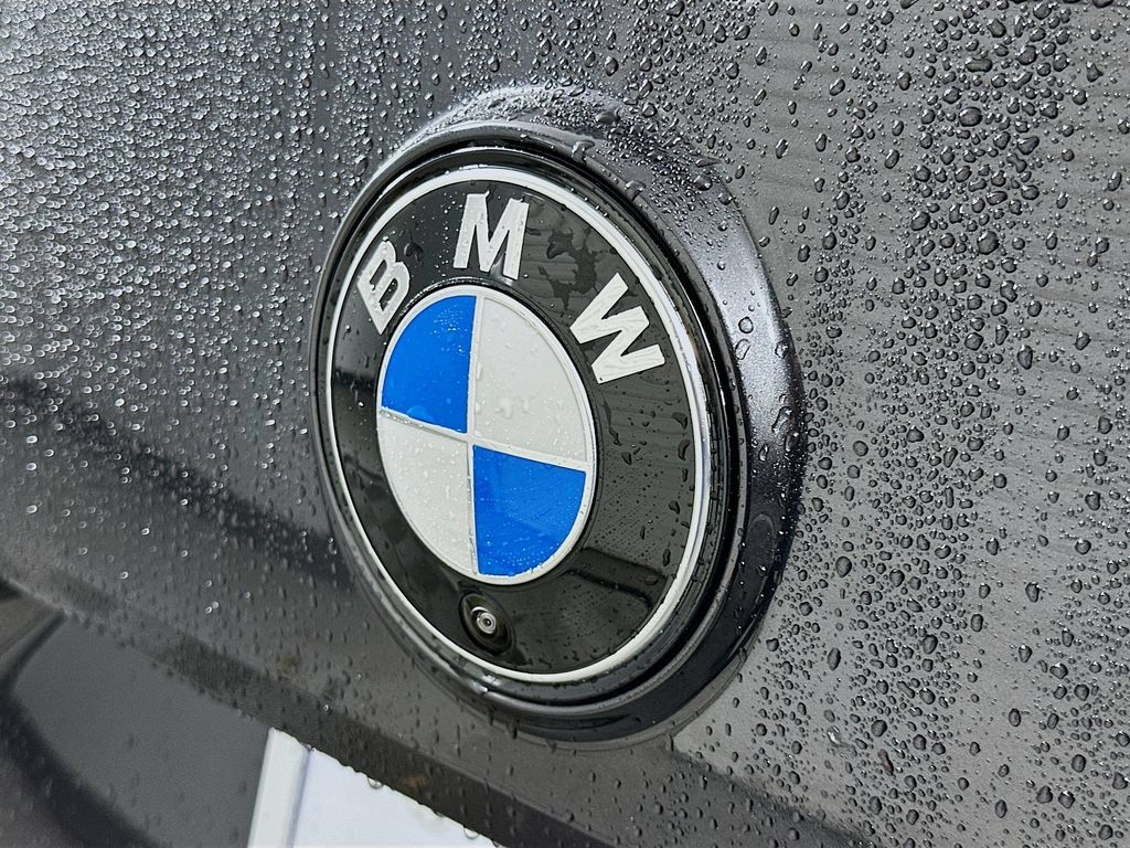 Used 2026 BMW iX xDrive60 AWD/4WD image 22