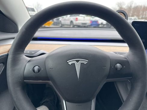 Used 2021 Tesla Model 3 Standard Range Plus image 13