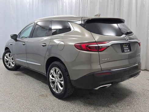 Used 2018 Buick Enclave Avenir image 17
