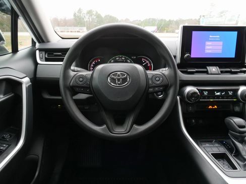 Used 2024 Toyota RAV4 XLE w/ Convenience Package image 20