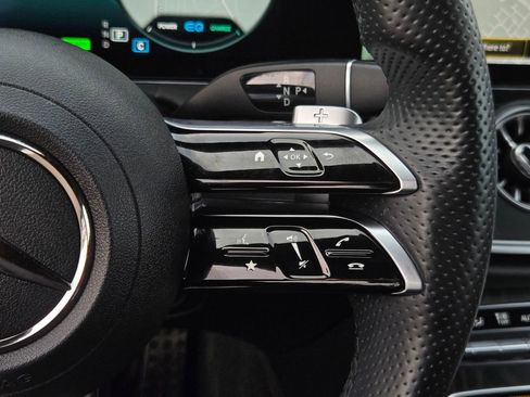 Used 2022 Mercedes-Benz E 450 4MATIC Cabriolet image 27