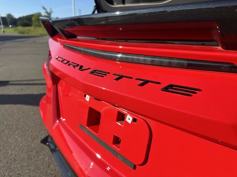 Used 2022 Chevrolet Corvette Stingray Premium Conv w/ Z51 Performance Package RWD image 10