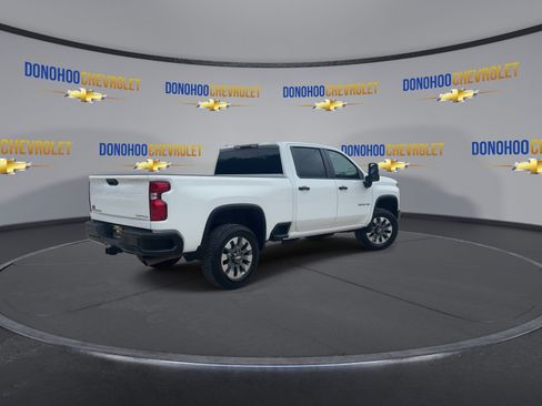 Used 2025 Chevrolet Silverado 2500 Custom w/ Z71 Off-Road Package AWD/4WD image 11
