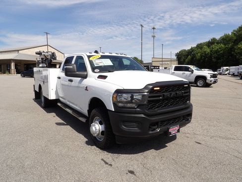 Used 2024 RAM 3500 Tradesman AWD/4WD image 23