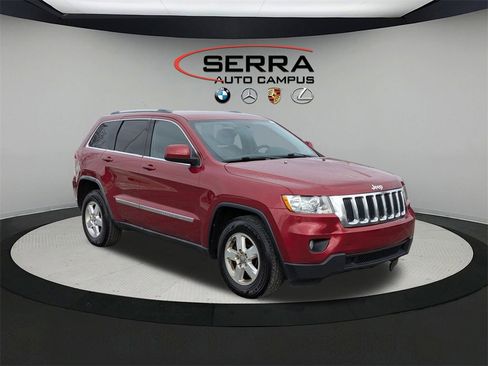 Used 2012 Jeep Grand Cherokee Laredo w/ Laredo E Group image 6