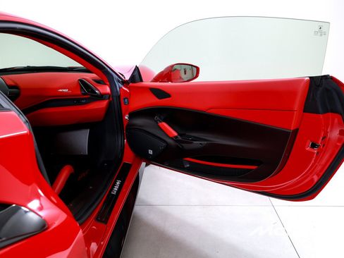 Used 2020 Ferrari 488 Pista Coupe RWD image 19