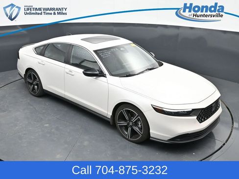 Used 2023 Honda Accord Sport image 10