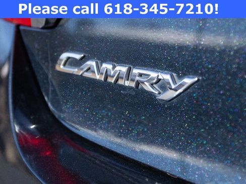 Used 2017 Toyota Camry XLE image 11