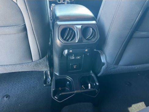 Used 2021 Jeep Gladiator Sport AWD/4WD image 28