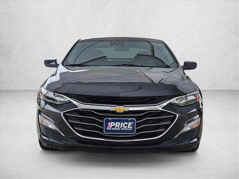 Used 2023 Chevrolet Malibu LT image 2