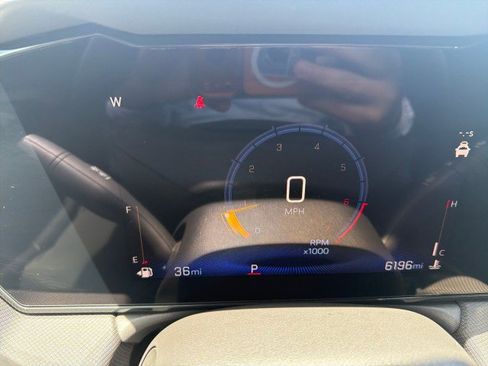 Used 2025 Chevrolet TrailBlazer ACTIV w/ Convenience Package FWD image 6