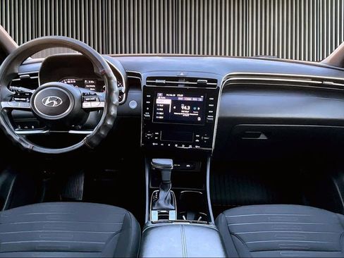 Used 2024 Hyundai Santa Cruz SEL image 16