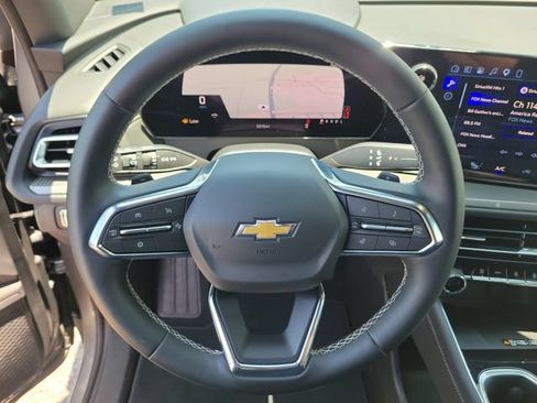 Certified 2026 Chevrolet Traverse LT w/ Sun and Wheel Package FWD image 25