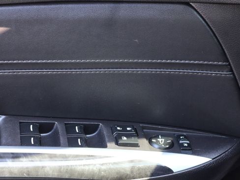 Used 2019 Acura TLX FWD image 22