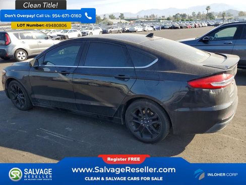 Used 2019 Ford Fusion SE w/ Equipment Group 151A FWD image 3