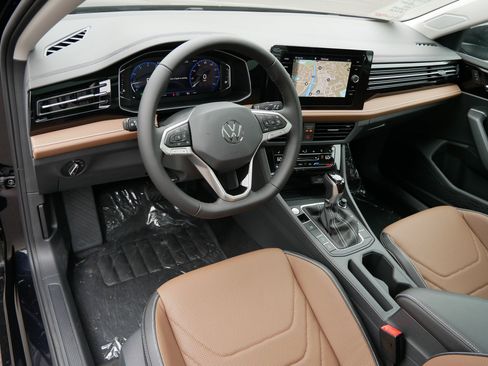 New 2025 Volkswagen Jetta SEL image 7