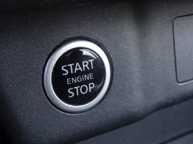 Used 2023 Nissan Rogue S AWD/4WD image 14