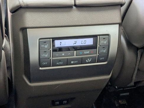 Used 2021 Lexus GX 460 Premium image 17