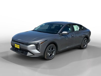 New 2025 Kia K4 LXS