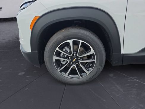 New 2026 Chevrolet TrailBlazer LT w/ Convenience Package FWD image 14