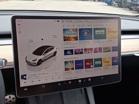 Used 2023 Tesla Model 3 Standard Range RWD image 19