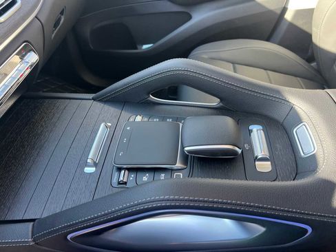 New 2026 Mercedes-Benz GLS 450 4MATIC image 22