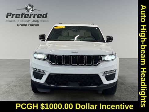 Used 2024 Jeep Grand Cherokee Limited w/ Luxury Tech Group II image 12