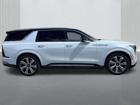 New 2026 Cadillac Escalade IQL Luxury image 4