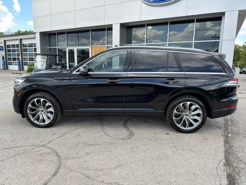 Used 2023 Lincoln Aviator Grand Touring AWD/4WD image 4