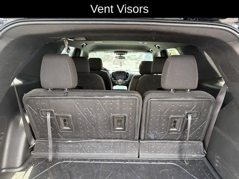 Used 2023 Chevrolet Traverse LT FWD image 9