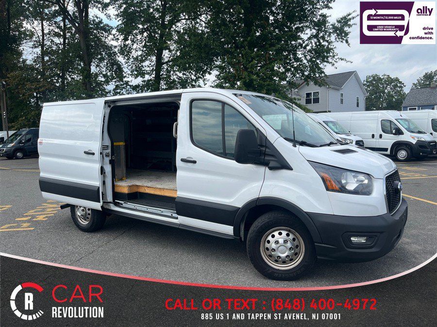 Used 2022 Ford Transit 250 Low Roof AWD image 8
