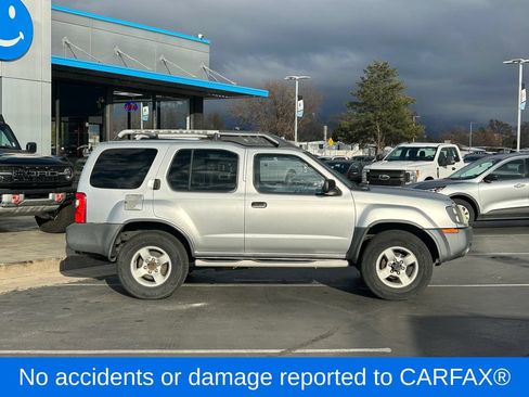 Used 2004 Nissan Xterra XE AWD/4WD image 2