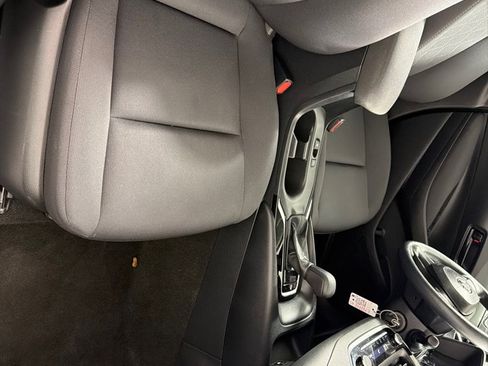 Used 2024 Toyota Corolla LE image 23