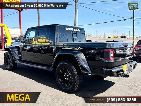 Used 2021 Jeep Gladiator High Altitude AWD/4WD image 8