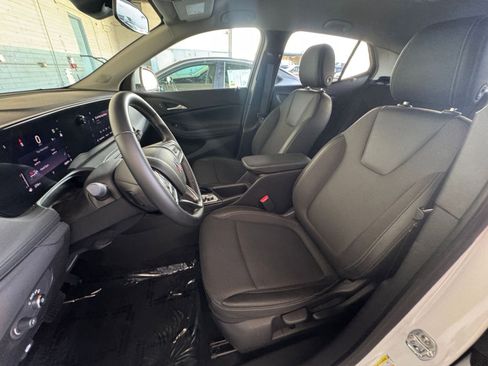 Used 2025 Buick Encore GX Preferred image 24