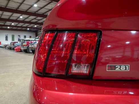 Used 2000 Ford Mustang GT RWD image 35