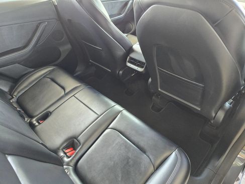 Used 2022 Tesla Model Y Performance AWD/4WD image 26