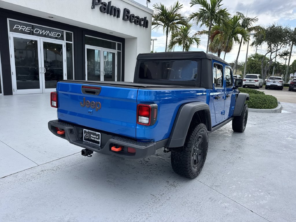Used 2023 Jeep Gladiator Mojave AWD/4WD image 3