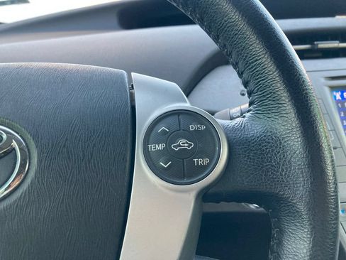 Used 2015 Toyota Prius Four FWD image 16