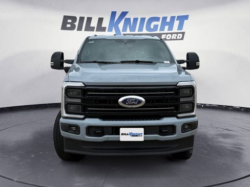Used 2025 Ford F250 Platinum AWD/4WD image 8