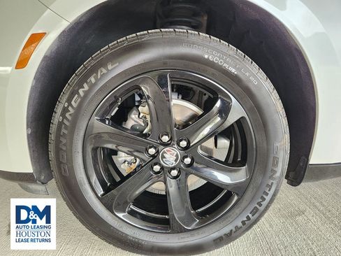 Used 2024 Buick Enclave Essence w/ Sport Touring Edition image 20