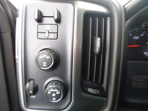 Used 2018 Chevrolet Silverado 2500 LTZ w/ Duramax Plus Package image 17