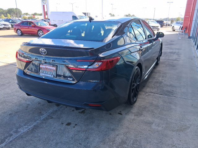 Used 2026 Toyota Camry SE FWD image 8