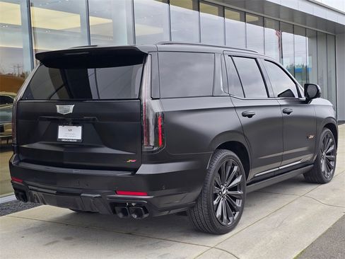 Certified 2025 Cadillac Escalade V image 5