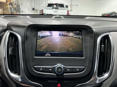Used 2021 Chevrolet Equinox LT FWD image 26