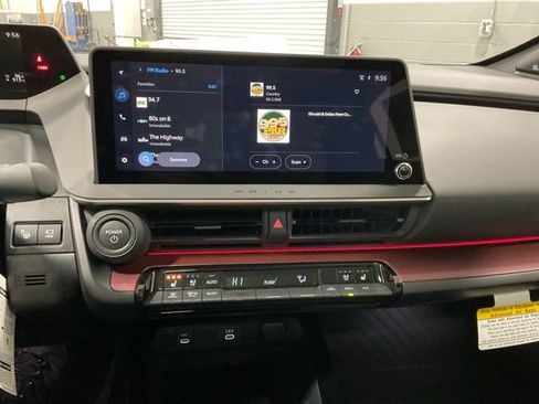 New 2025 Toyota Prius Plug-In Hybrid image 16