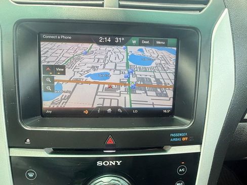 Used 2015 Ford Explorer Limited w/ Equipment Group 302A FWD image 13